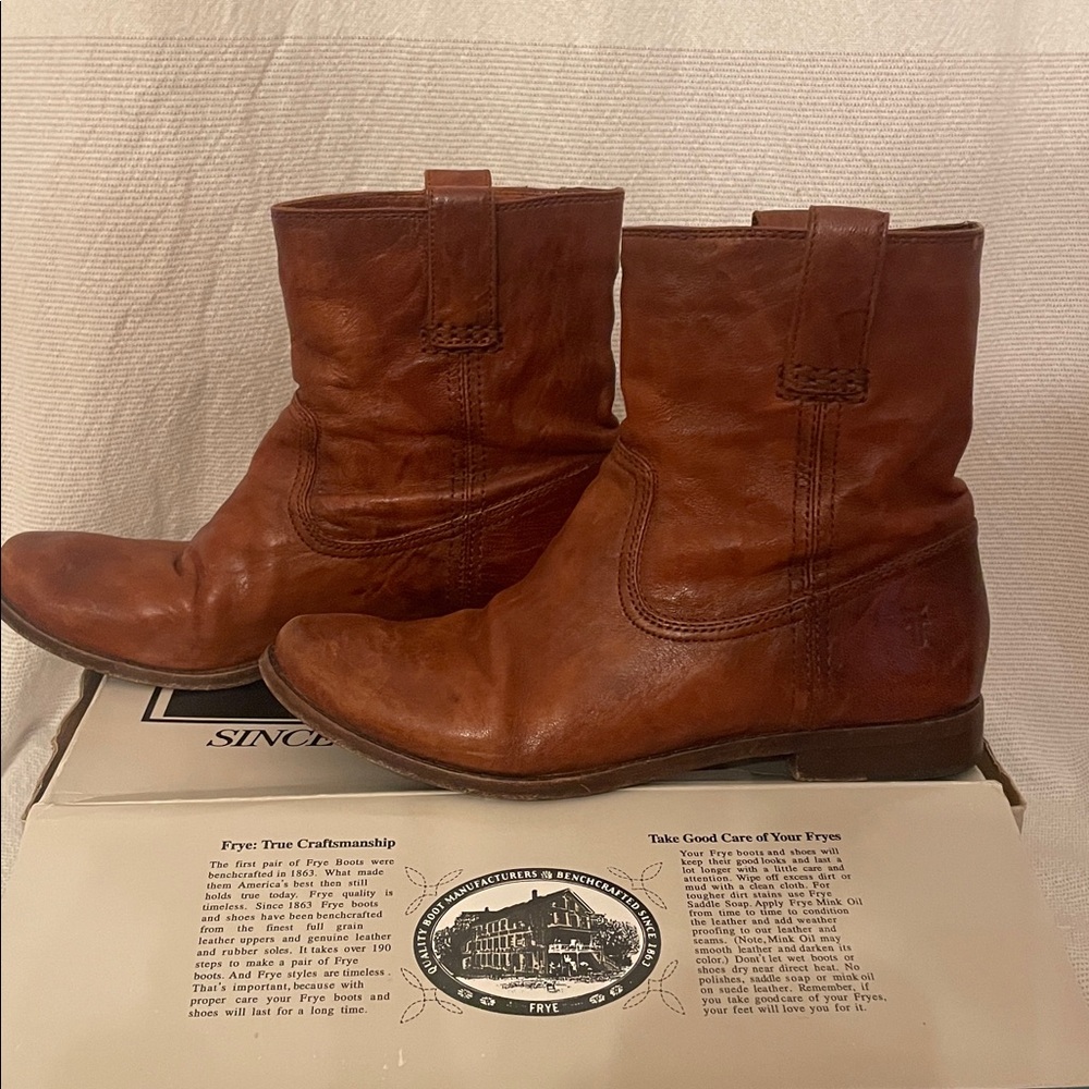 Frye Cognac Leather Anna shortie - Picture 2 of 6